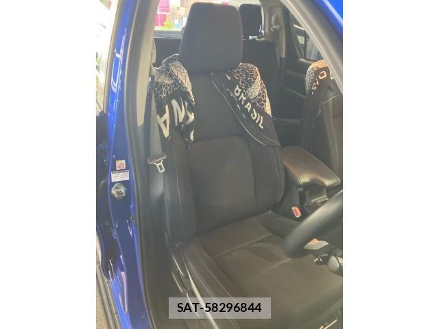 Toyota HILUX TRUCK 2018-03 8562153-10