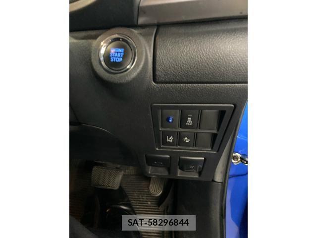 Toyota HILUX TRUCK 2018-03 8562153-12