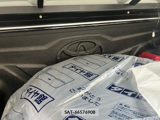 Toyota HILUX TRUCK 2021-12 8562145-13