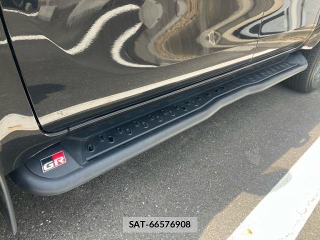 Toyota HILUX TRUCK 2021-12 8562145-6