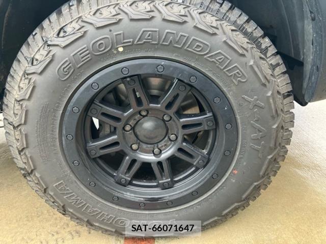 Toyota HILUX TRUCK 2018-01 8562150-9