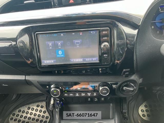 Toyota HILUX TRUCK 2018-01 8562150-22