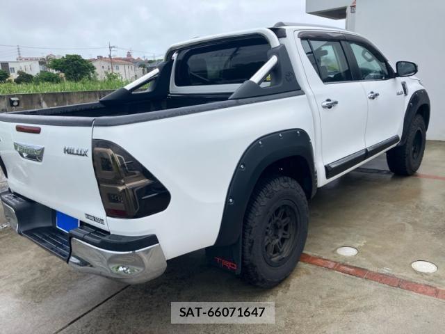 Toyota HILUX TRUCK 2018-01 8562150-2