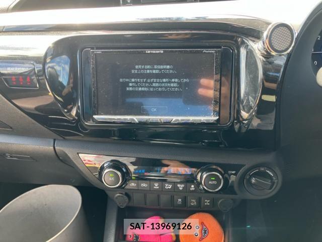 Toyota HILUX TRUCK 2018-01 8562151-17