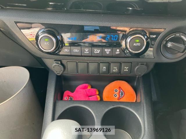 Toyota HILUX TRUCK 2018-01 8562151-18