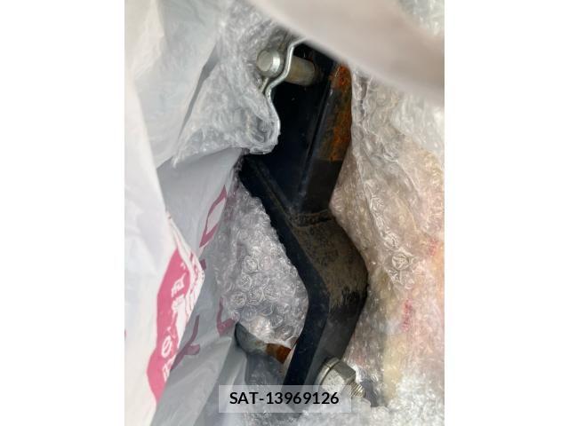 Toyota HILUX TRUCK 2018-01 8562151-23