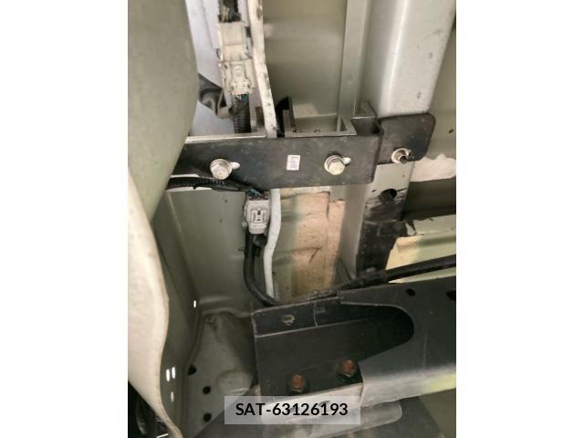 Toyota HILUX TRUCK 2022-02 8627087-25