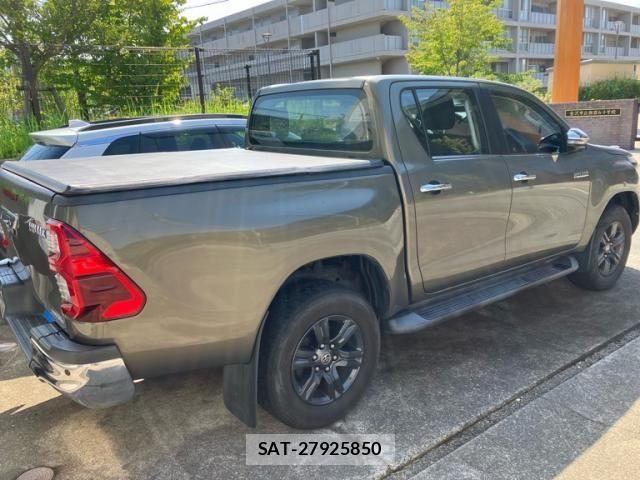 Toyota HILUX TRUCK 2021-10 8627089-5