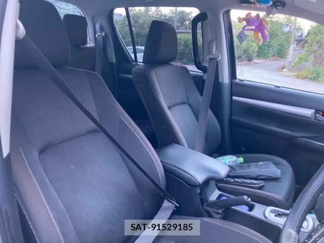 Toyota HILUX TRUCK 2022-09 8666258-12