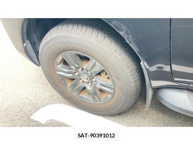 Toyota HILUX TRUCK 2022-07 8666257-4