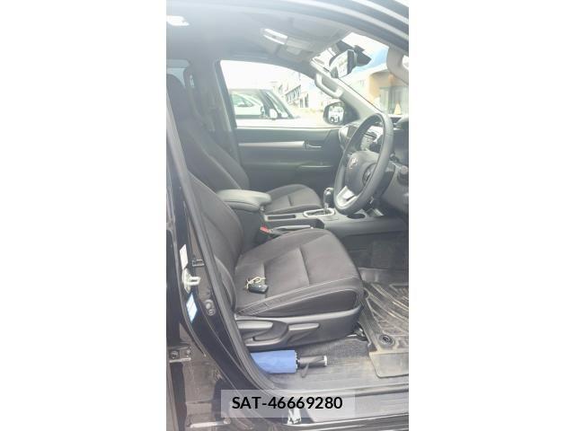 Toyota HILUX TRUCK 2023-04 8659440-10