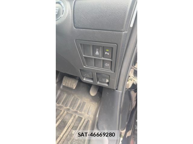 Toyota HILUX TRUCK 2023-04 8659440-11