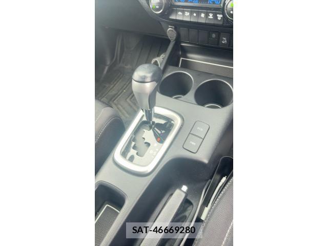 Toyota HILUX TRUCK 2023-04 8659440-15