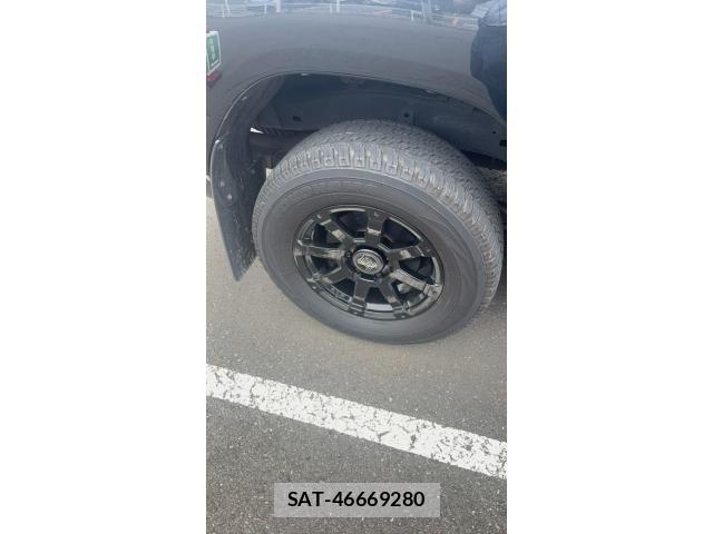 Toyota HILUX TRUCK 2023-04 8659440-5
