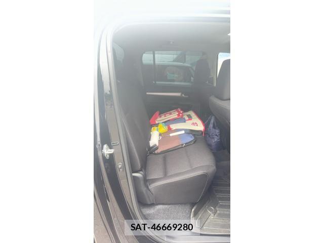 Toyota HILUX TRUCK 2023-04 8659440-8