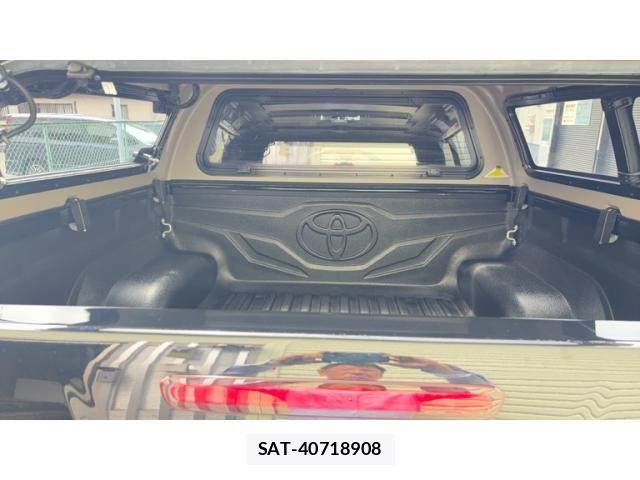 Toyota HILUX TRUCK 2022-06 8685669-10