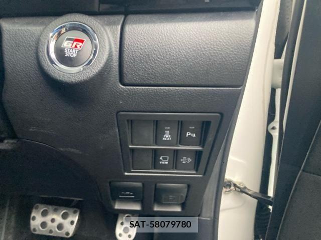 Toyota HILUX TRUCK 2023-04 8742686-12