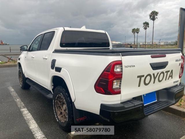 Toyota HILUX TRUCK 2023-04 8742686-4