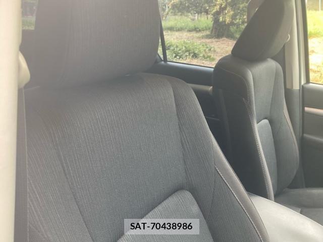 Toyota HILUX TRUCK 2021-03 8742691-11