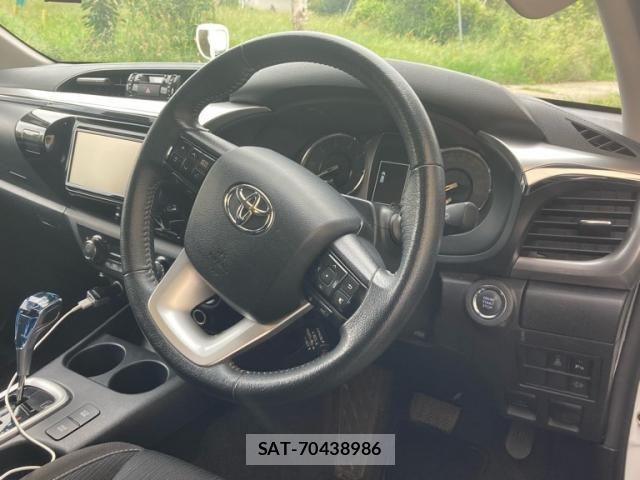 Toyota HILUX TRUCK 2021-03 8742691-13