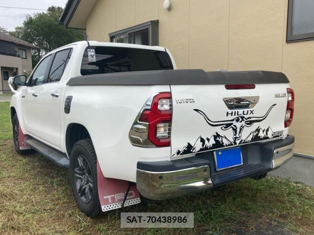 Toyota HILUX TRUCK 2021-03 8742691-1