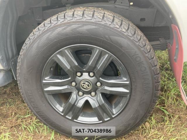 Toyota HILUX TRUCK 2021-03 8742691-8
