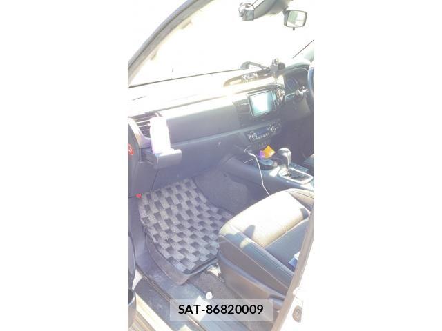 Toyota HILUX TRUCK 2017-12 8742692-8