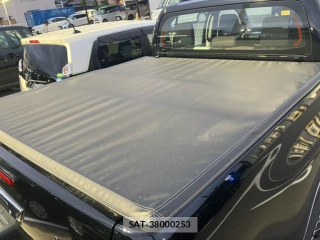 Toyota HILUX TRUCK 2024-04 8742688-10
