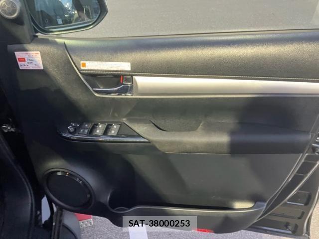 Toyota HILUX TRUCK 2024-04 8742688-11