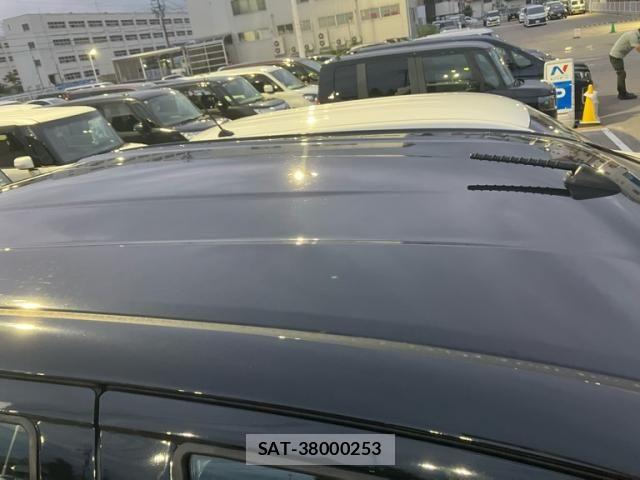 Toyota HILUX TRUCK 2024-04 8742688-5