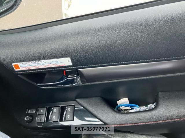 Toyota HILUX TRUCK 2024-03 8742685-13