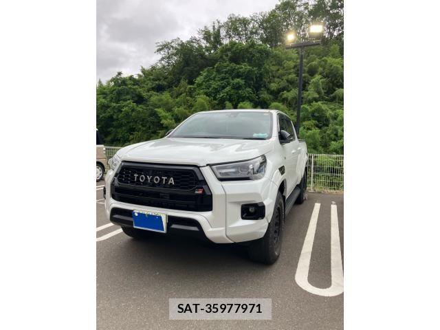 Toyota HILUX TRUCK 2024-03 8742685-1