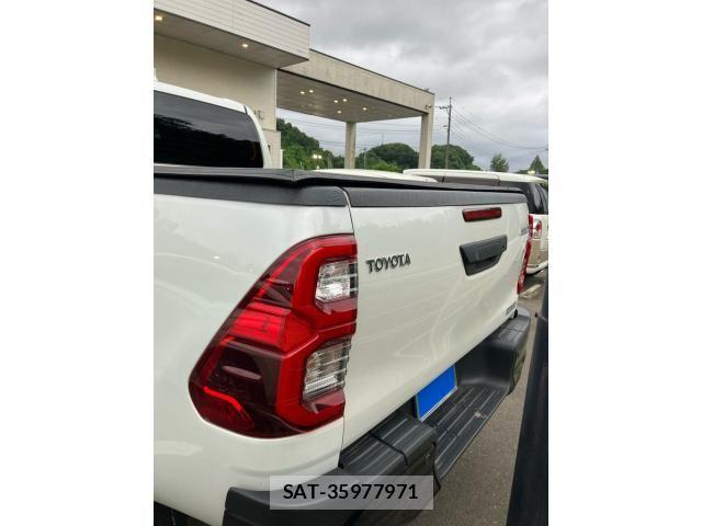 Toyota HILUX TRUCK 2024-03 8742685-4