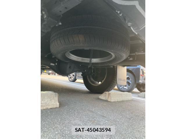 Toyota HILUX TRUCK 2022-11 8742684-9