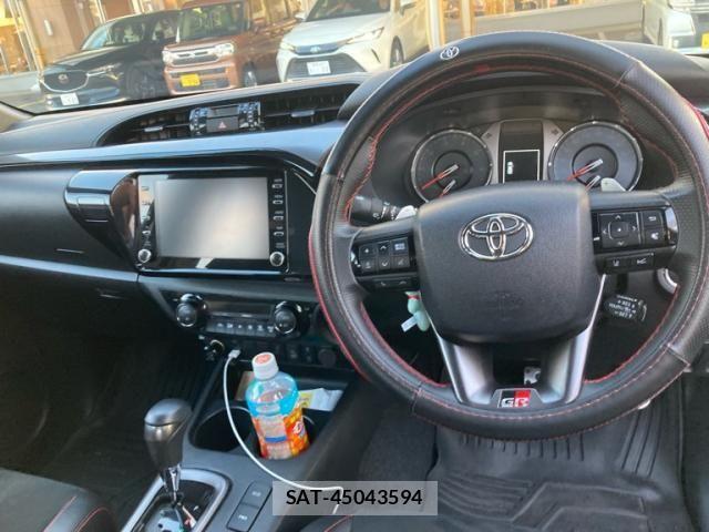 Toyota HILUX TRUCK 2022-11 8742684-11