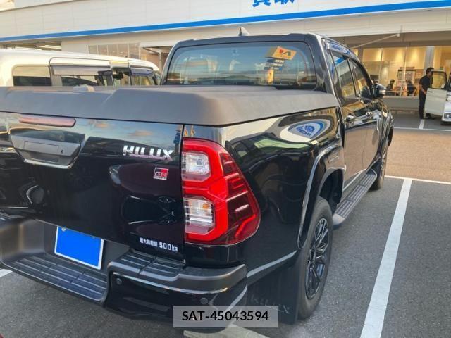 Toyota HILUX TRUCK 2022-11 8742684-4