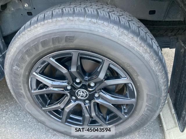 Toyota HILUX TRUCK 2022-11 8742684-7