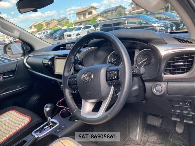 Toyota HILUX TRUCK 2021-01 8742687-13