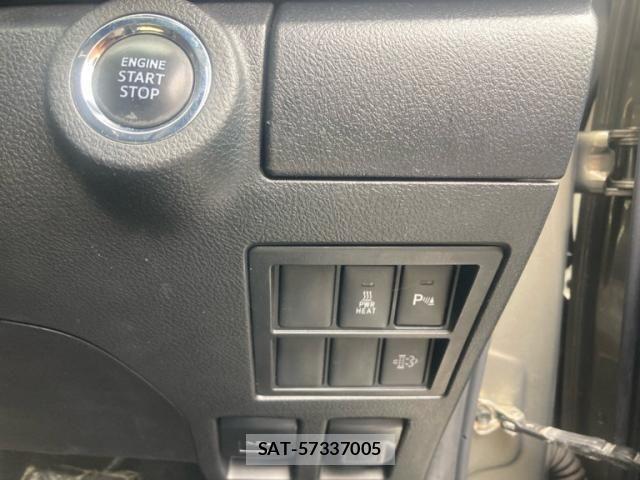 Toyota HILUX TRUCK 2021-06 8780546-9