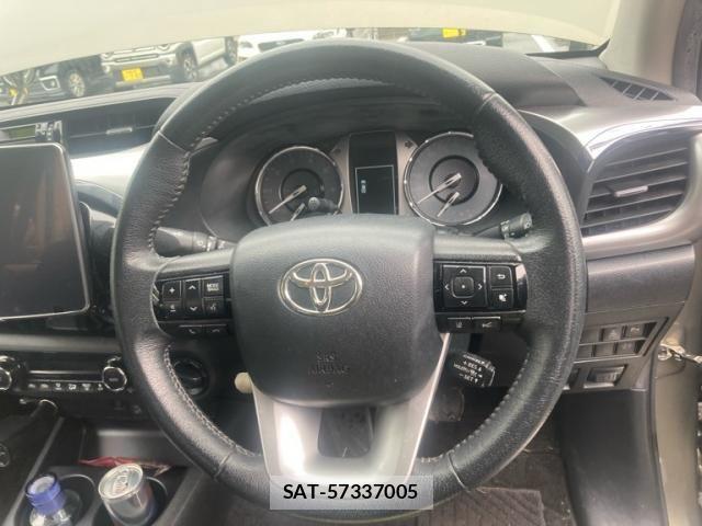 Toyota HILUX TRUCK 2021-06 8780546-10