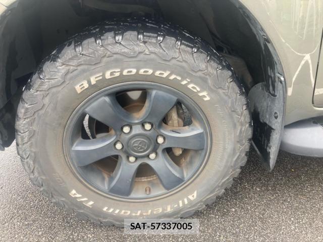 Toyota HILUX TRUCK 2021-06 8780546-5