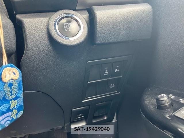 Toyota HILUX TRUCK 2021-01 8829410-17