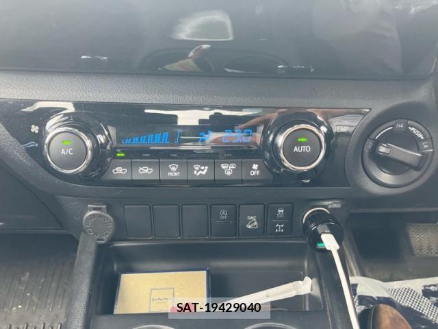 Toyota HILUX TRUCK 2021-01 8829410-19