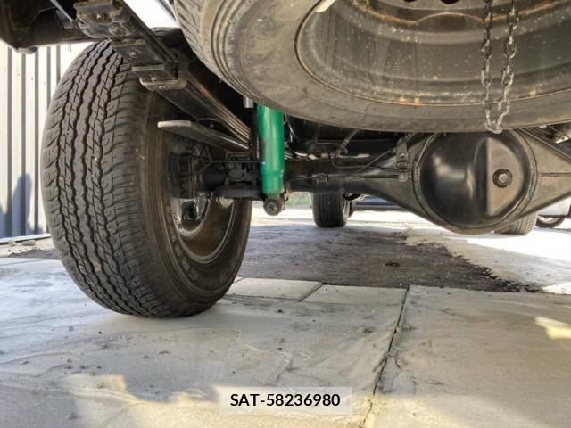 Toyota HILUX TRUCK 2023-09 8829405-10