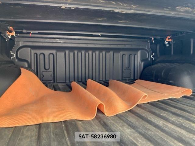 Toyota HILUX TRUCK 2023-09 8829405-8