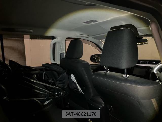 Toyota HILUX TRUCK 2021-02 8829404-11