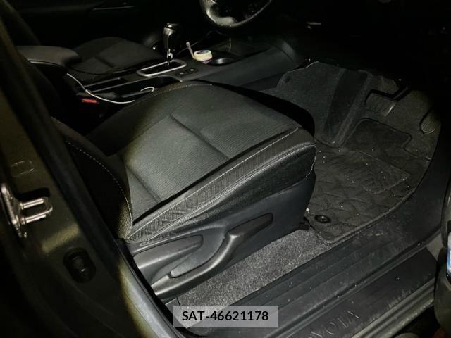 Toyota HILUX TRUCK 2021-02 8829404-14