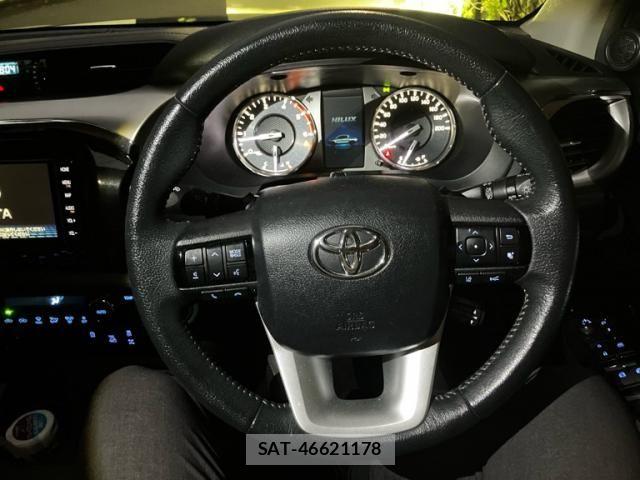 Toyota HILUX TRUCK 2021-02 8829404-16