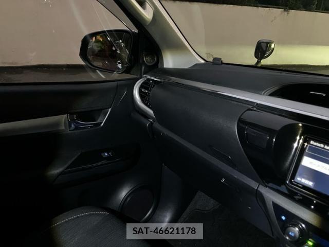 Toyota HILUX TRUCK 2021-02 8829404-21