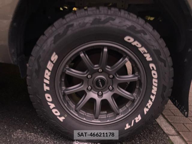 Toyota HILUX TRUCK 2021-02 8829404-5